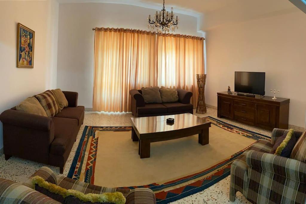 Lovely 3 Bedrooms Apartment At City Center Bayt Jala Luaran gambar